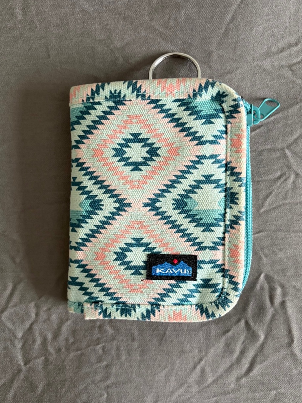 NWOT KAVU Zippy Wallet in Sunset Diamond Pattern! Teal, Pink, Travel, Utility